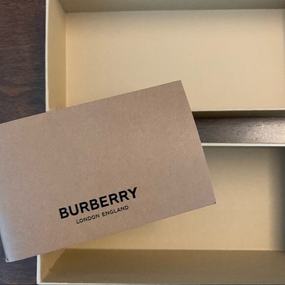 Burberry Sunglasses CASE Cardboard Structured Box ONLY - Picture 4 of 8